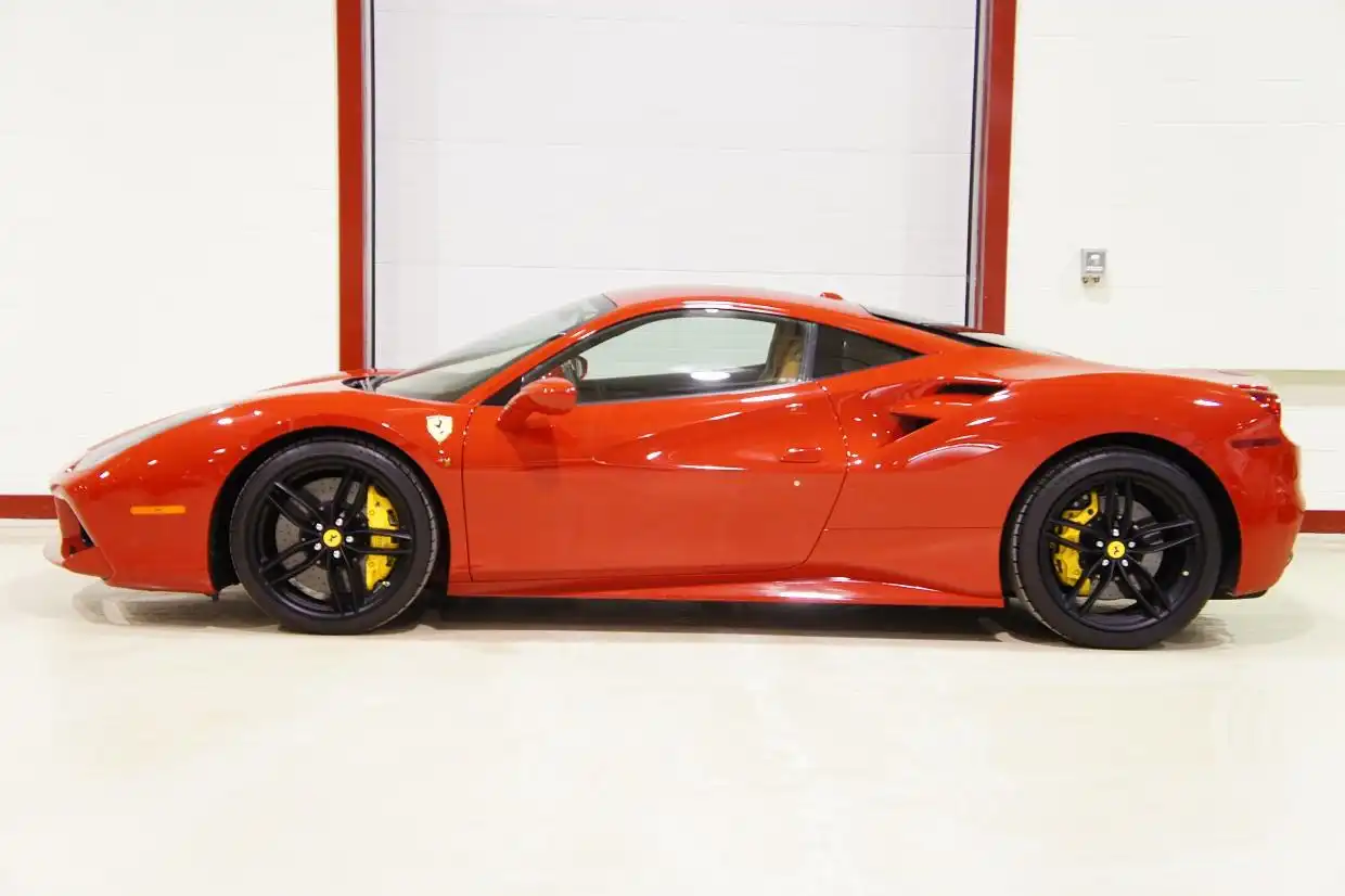 2017 Ferrari 488 Base's photo
