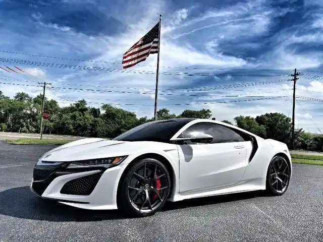 2017 Acura NSX Sport Hybrid SH-AWD's photo