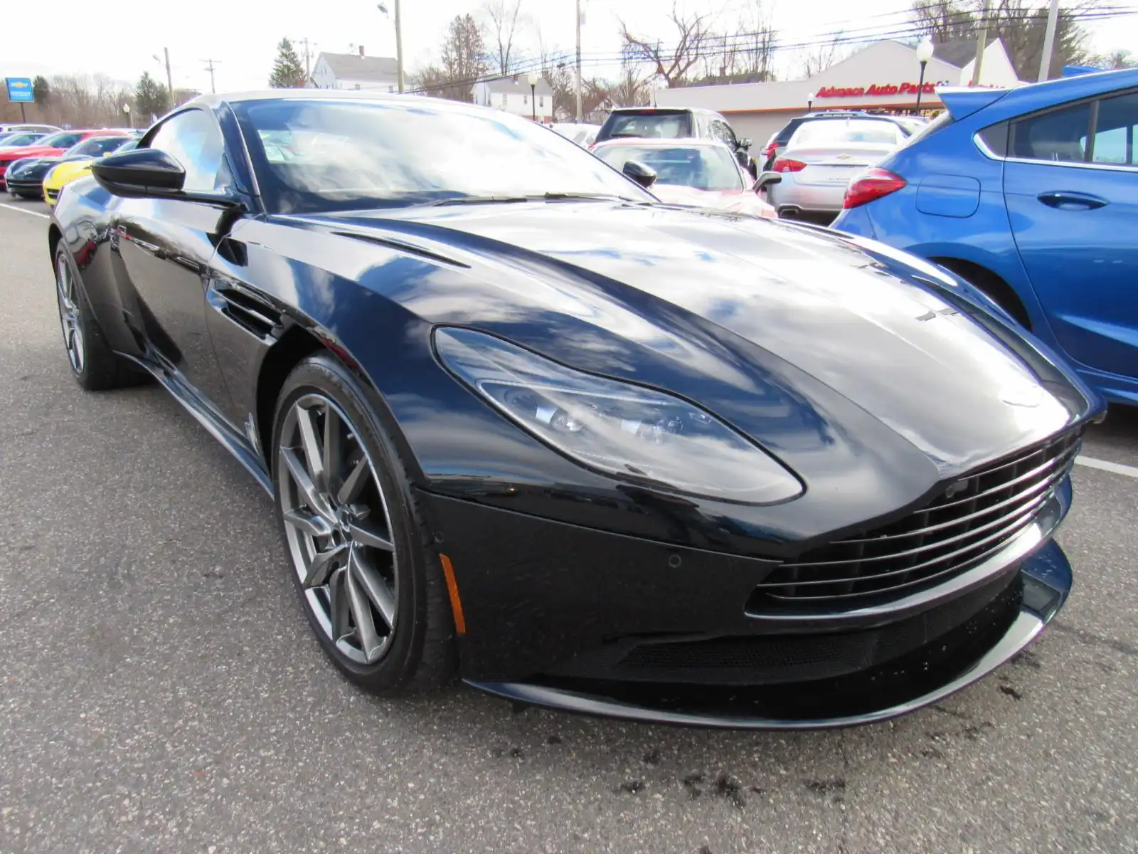 2019 Aston Martin DB11 V8 Coupe's photo