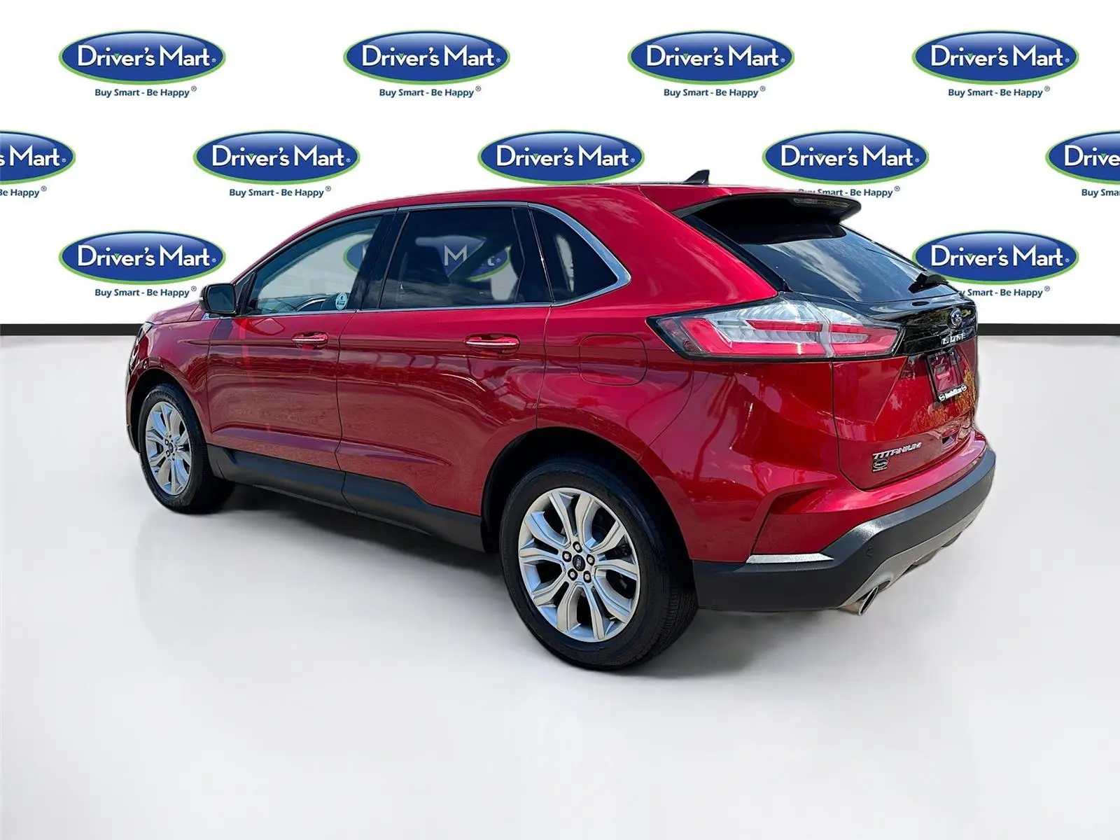 2021 Ford Edge Titanium photo 5