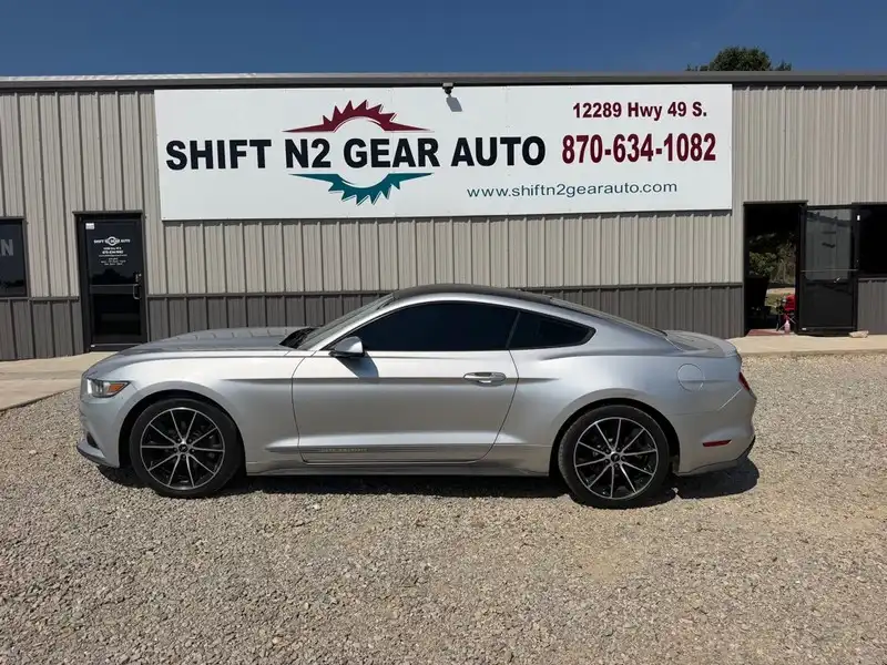 2016 Ford Mustang EcoBoost Premium Coupe's photo
