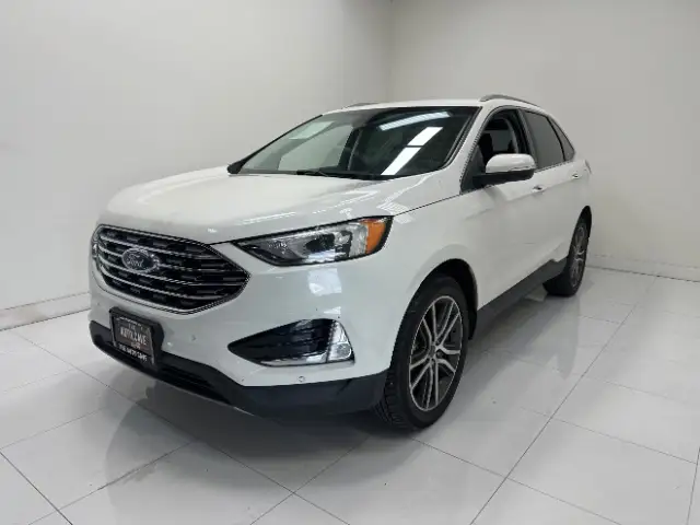 2020 Ford Edge Titanium photo 1