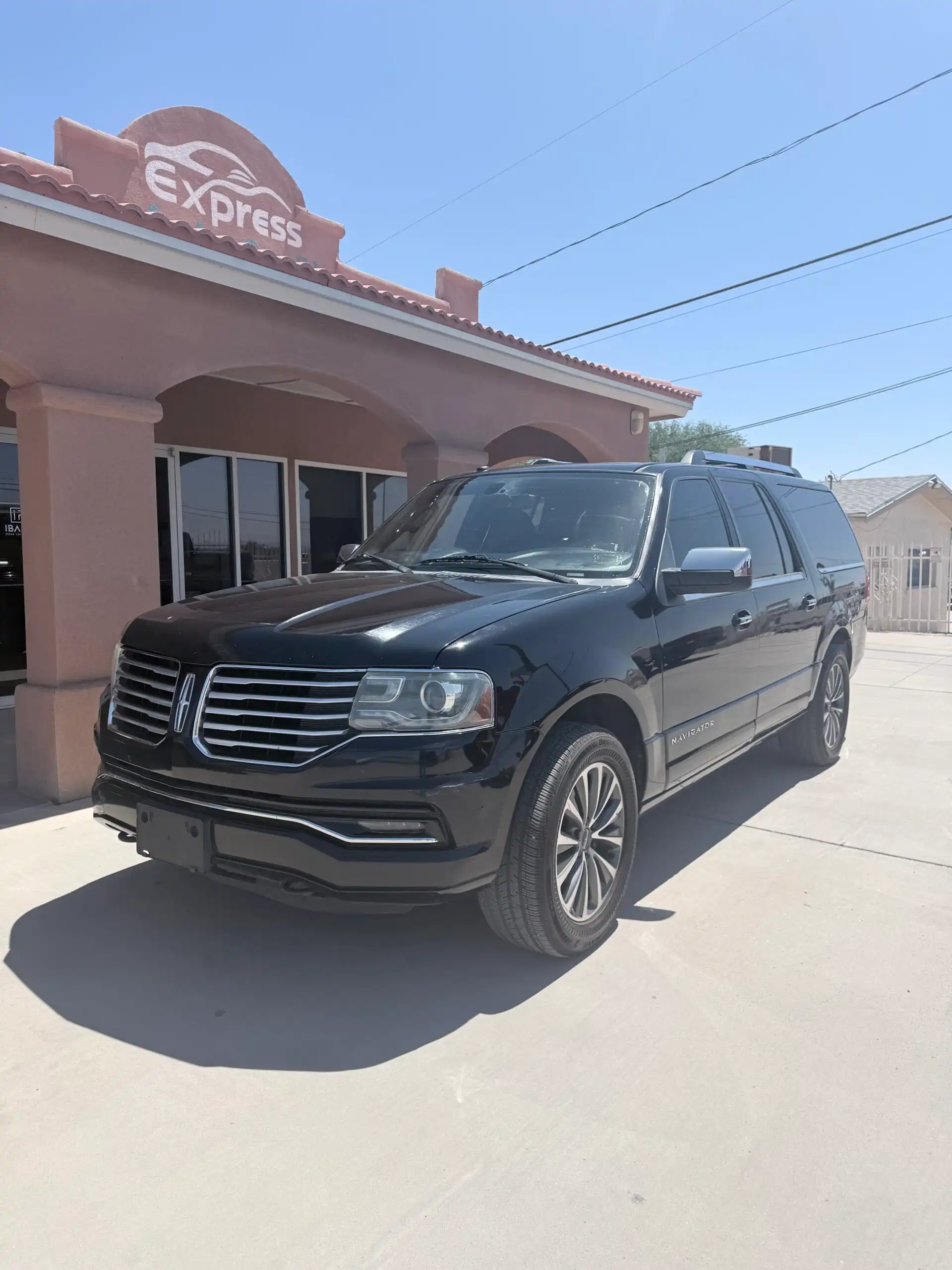 2016 Lincoln Navigator 4x2 L Select's photo