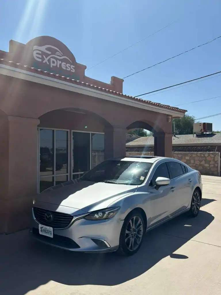 2017 Mazda EZ-6 i Grand Touring Auto's photo