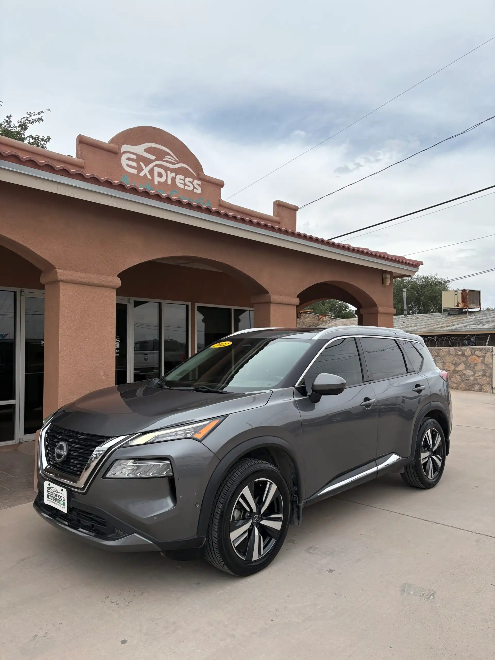 2022 Nissan Rogue SL FWD's photo