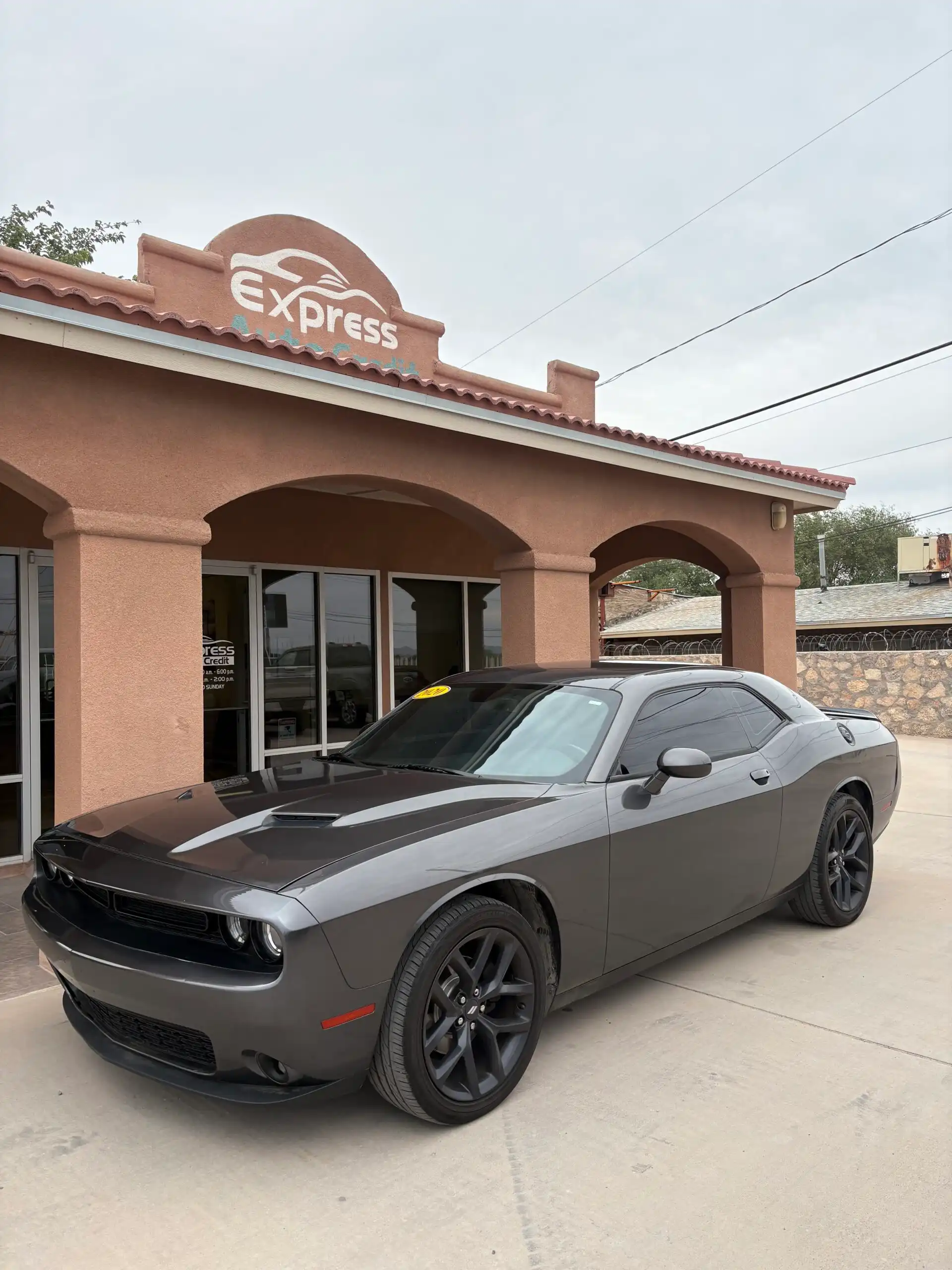 2020 Dodge Challenger SXT Auto's photo