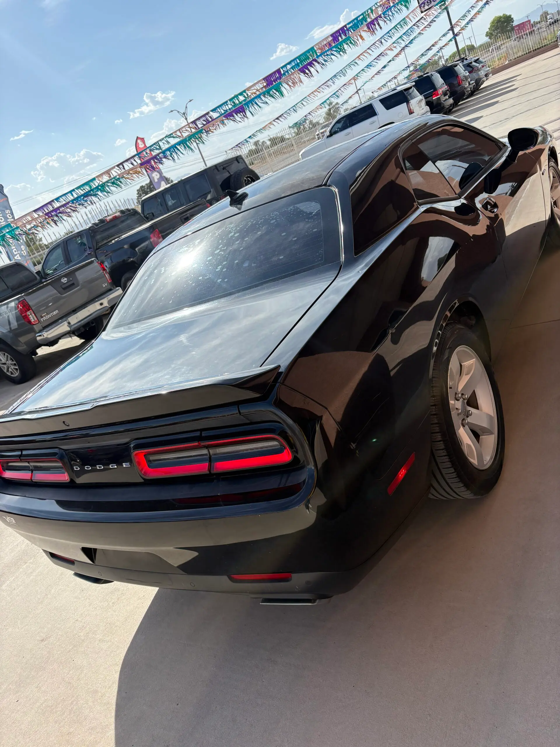 2016 Dodge Challenger R/T Plus photo 4