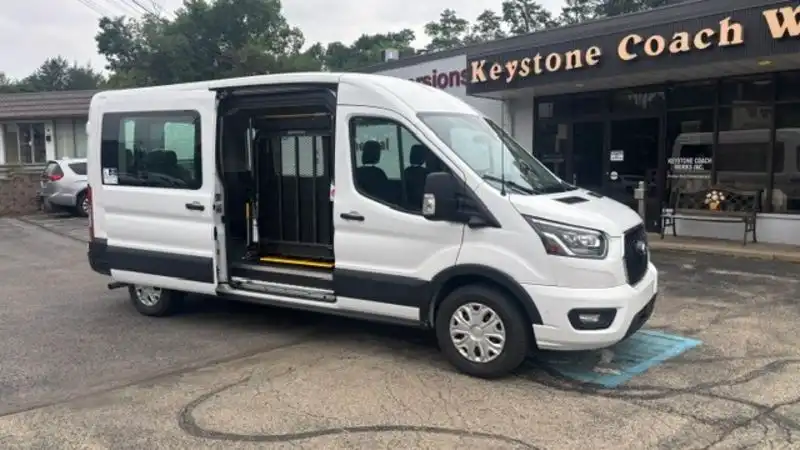 2023 Ford Transit 350 XLT Med Roof Sliding Pass. 148's photo