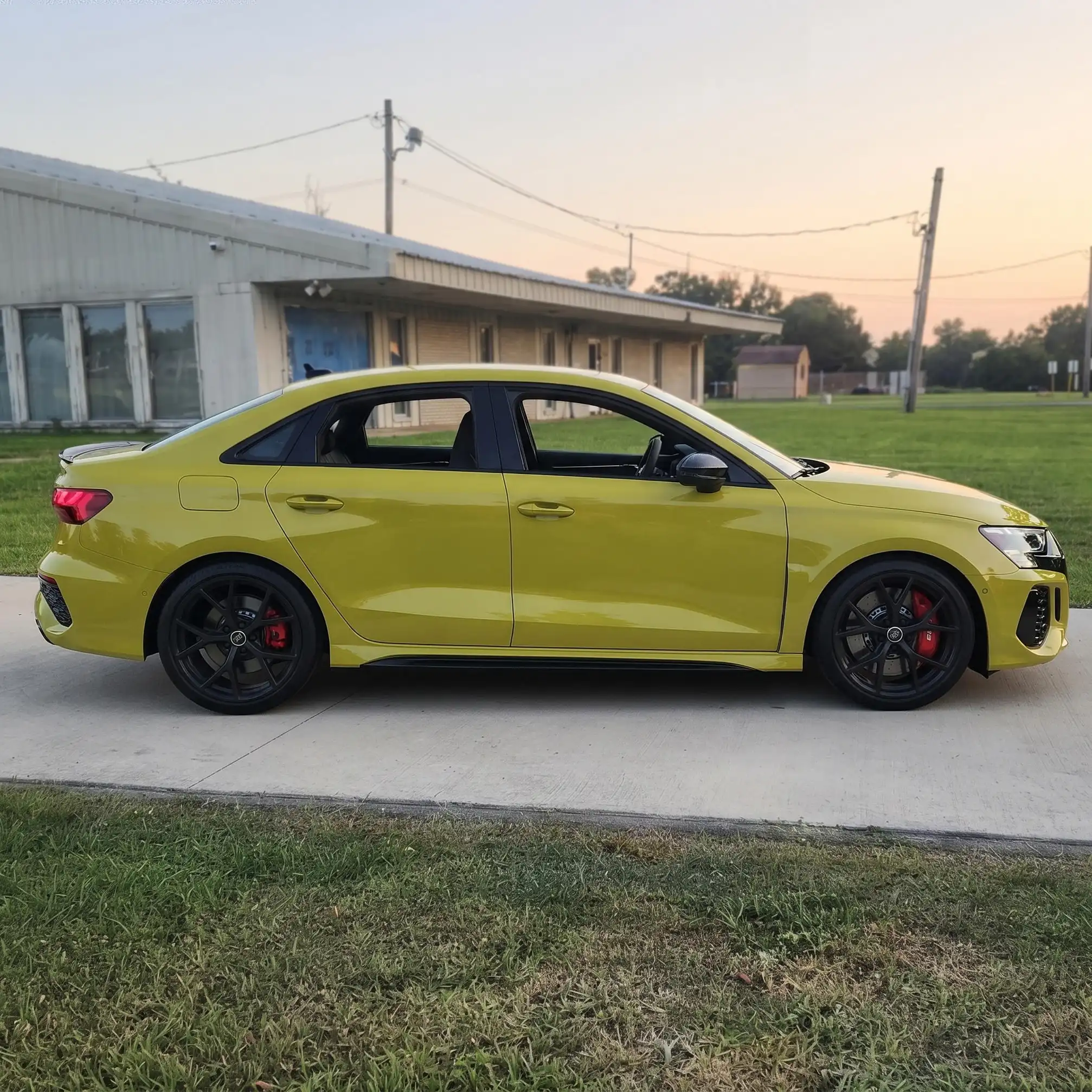 2024 Audi RS 3 2.5 TFSI quattro S tronic's photo