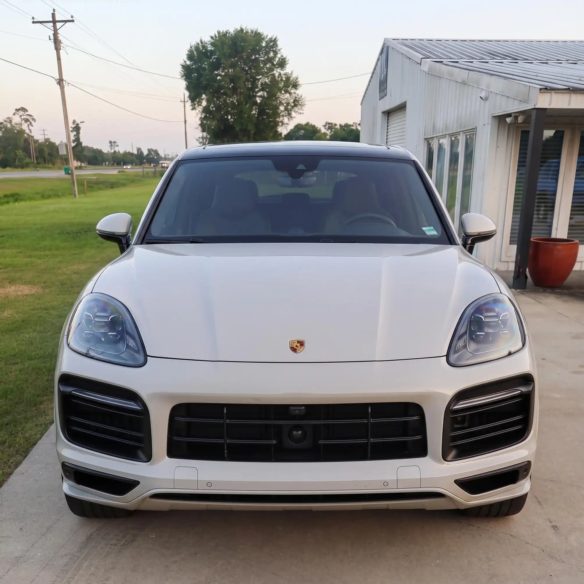 2022 Porsche Cayenne GTS's photo