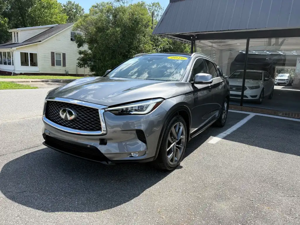 2019 INFINITI QX50 Essential AWD's photo