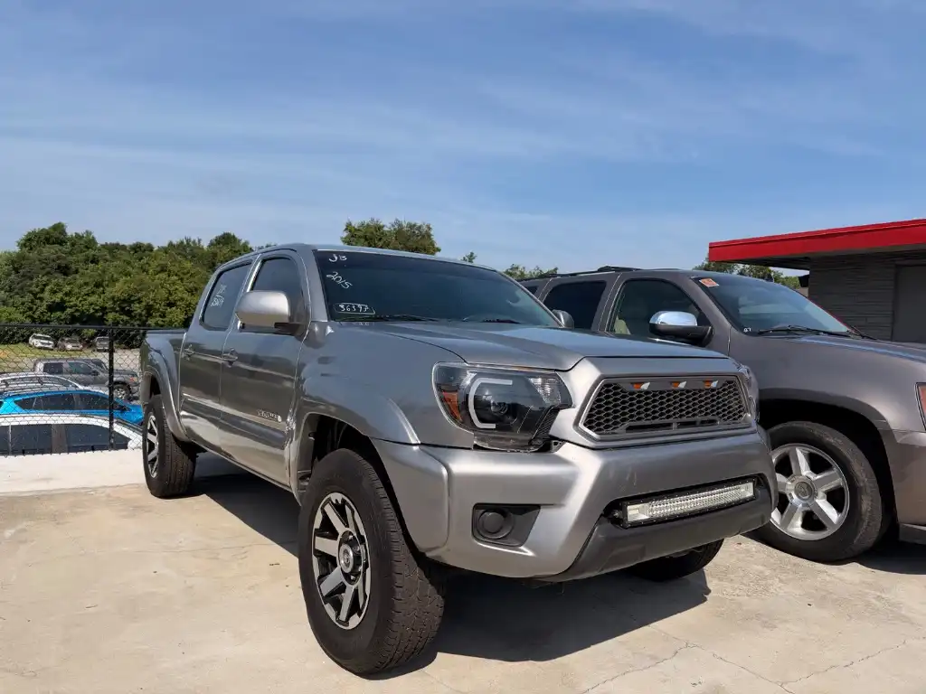 2015 Toyota Tacoma PreRunner Double Cab AT's photo