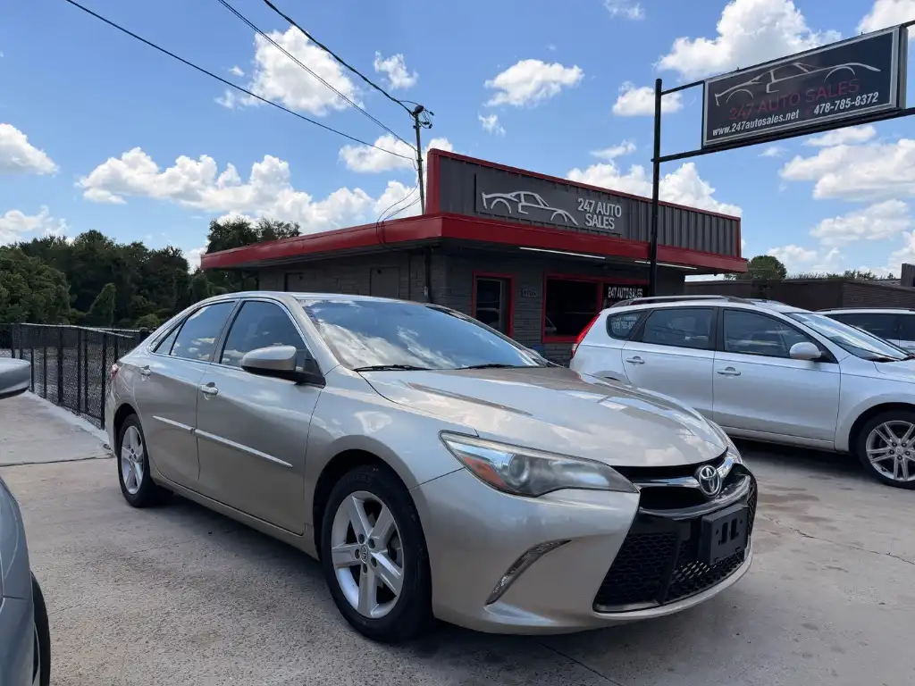 2017 Toyota Camry 2.5 Auto SE's photo