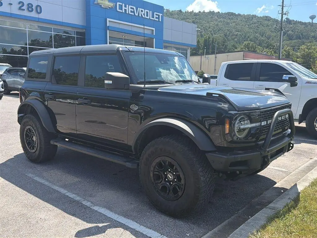 2023 Ford Bronco Wildtrak 4WD photo 3