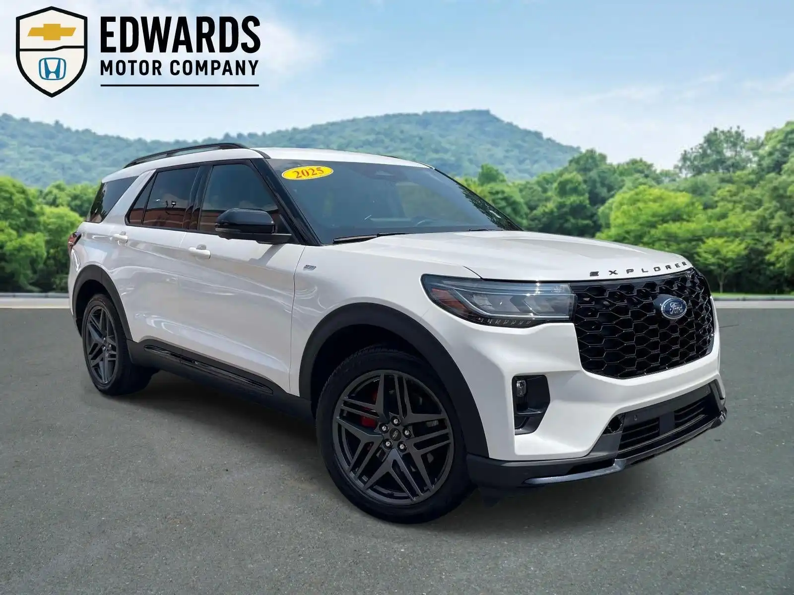2025 Ford Explorer ST-LINE RWD (PL535)'s photo