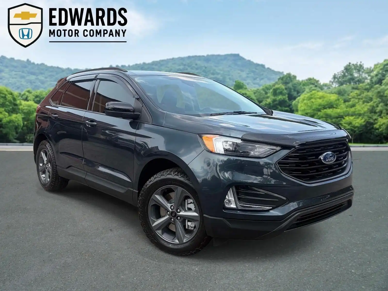2023 Ford Edge SEL AWD's photo