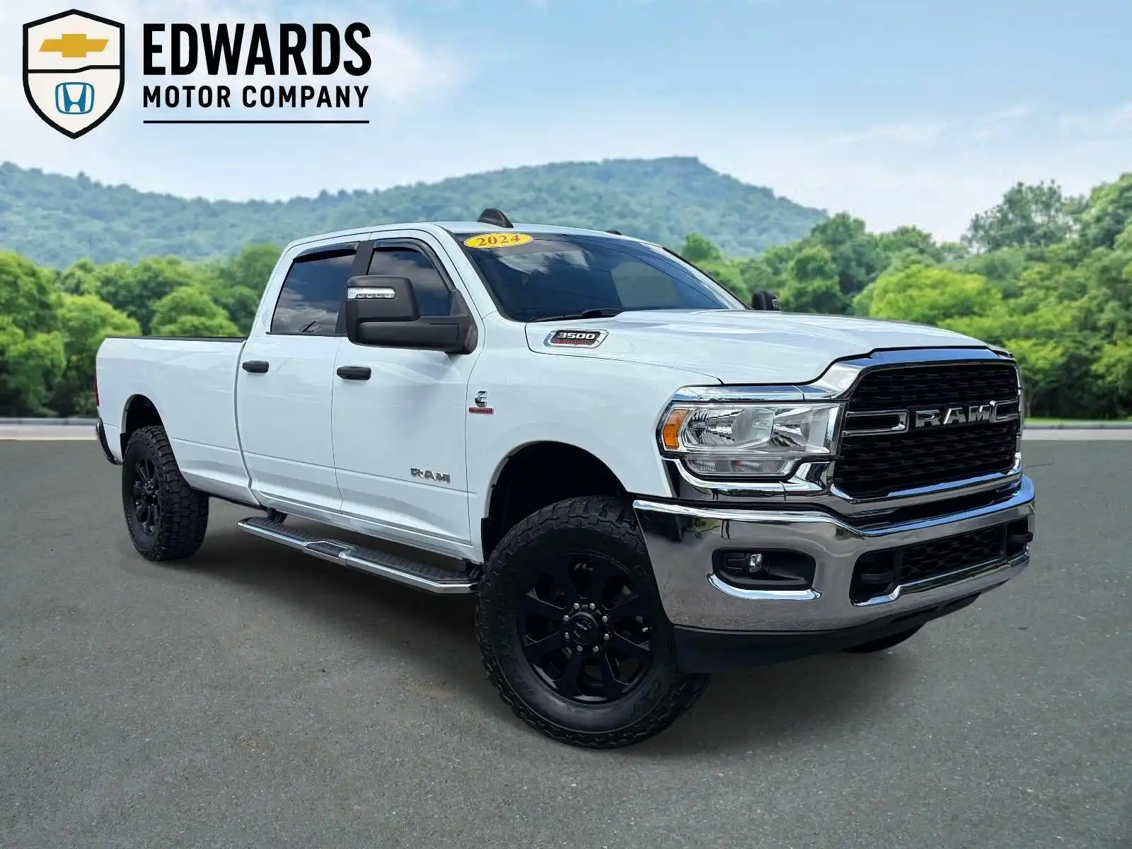 2024 RAM 3500 Big Horn 4X4 Crew Cab LWB's photo