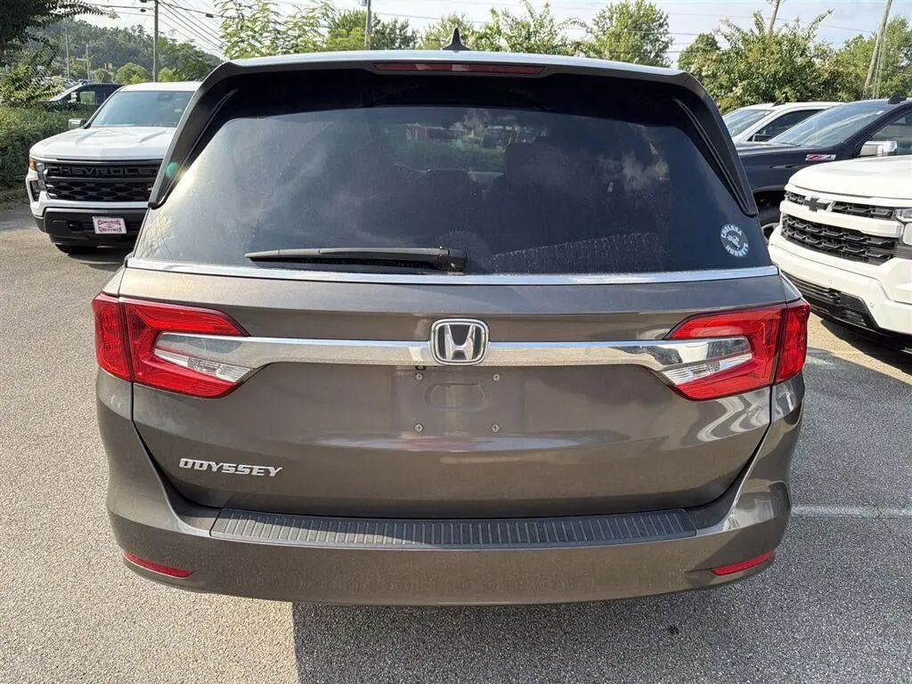 2018 Honda Odyssey EX-L photo 3