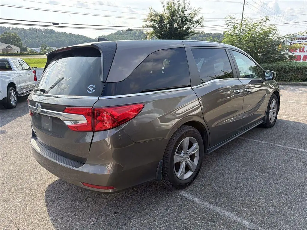 2018 Honda Odyssey EX-L photo 4