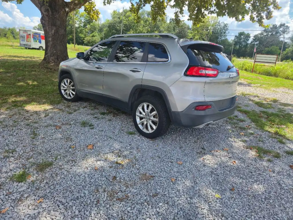 2015 Jeep Cherokee Limited's photo