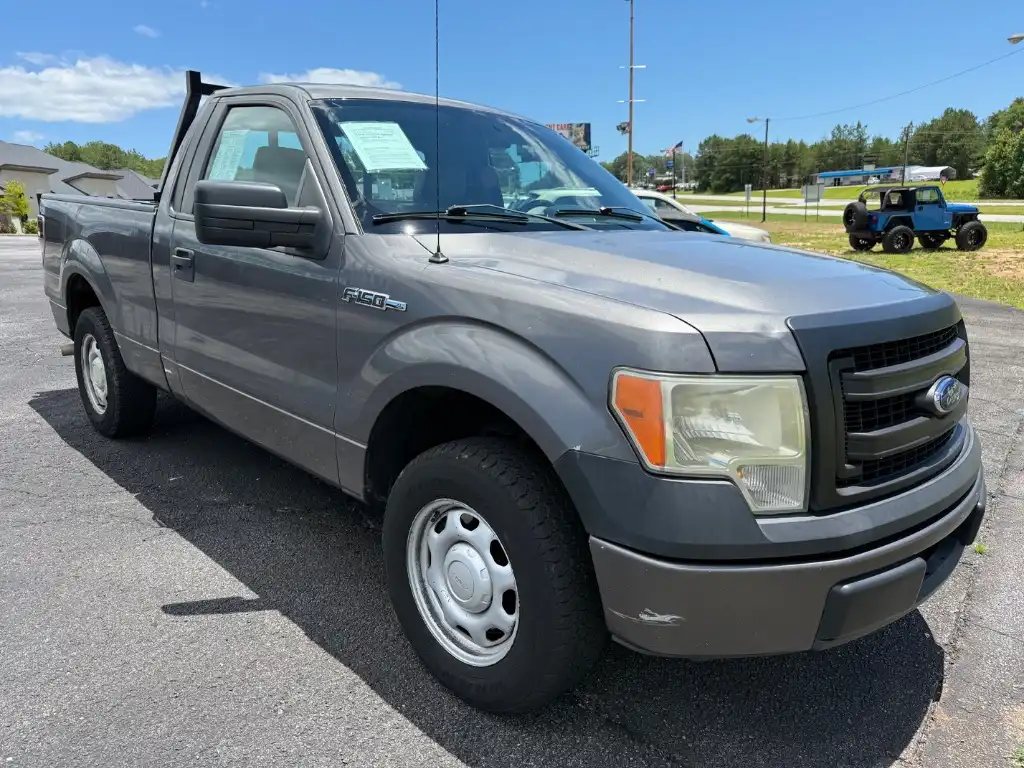 2013 Ford F-150 XL Regular Cab 126-in's photo