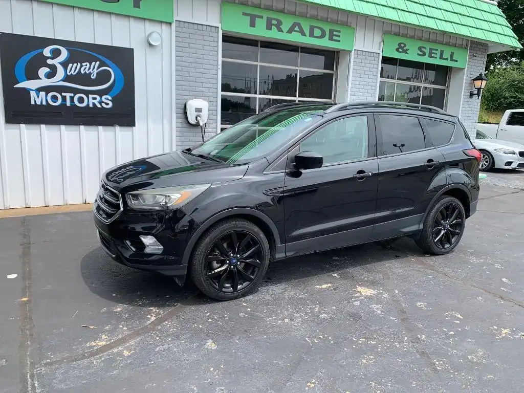 2019 Ford Escape SE's photo