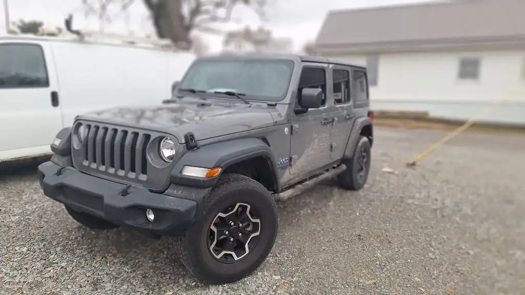 2018 Jeep Wrangler Sport's photo