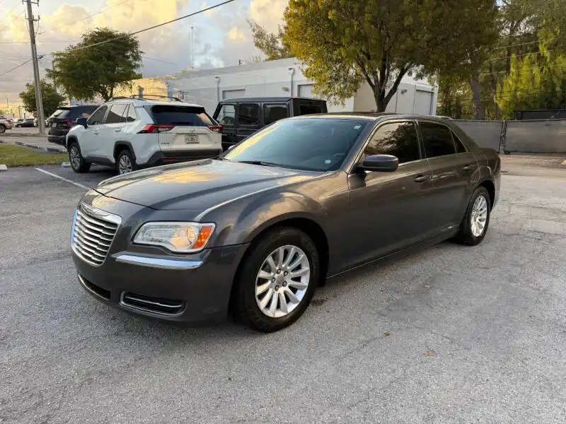 2014 Chrysler 300 Base's photo