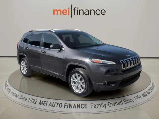 2018 Jeep Cherokee Latitude Plus photo 3