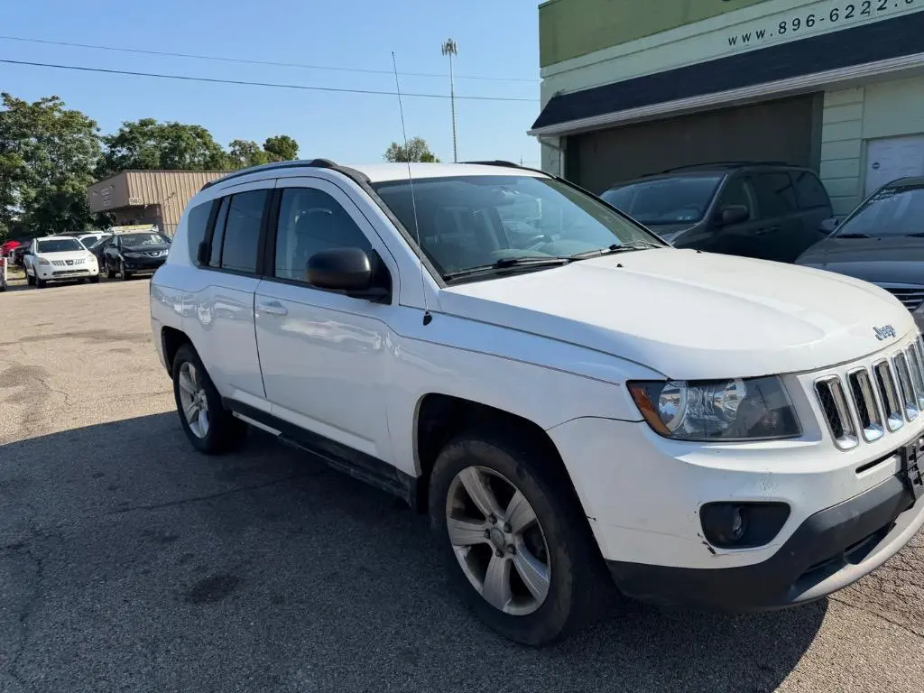 2015 Jeep Compass Sport 4WD photo 5