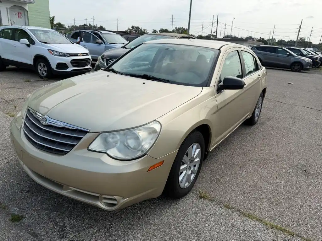 2010 Chrysler Sebring Touring's photo