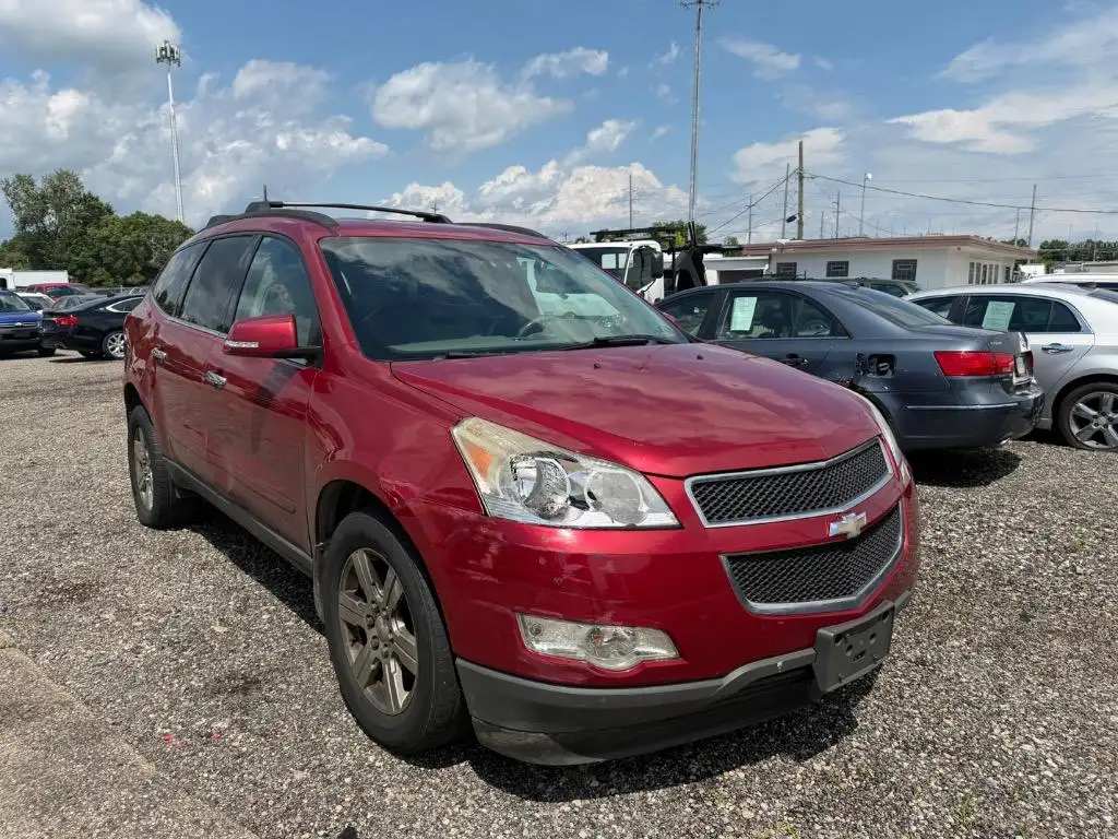 2012 Chevrolet Traverse 2LT FWD's photo
