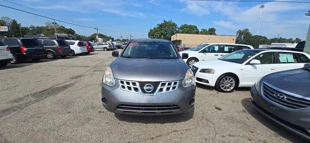 2011 Nissan Rogue S AWD Krom Edition's photo