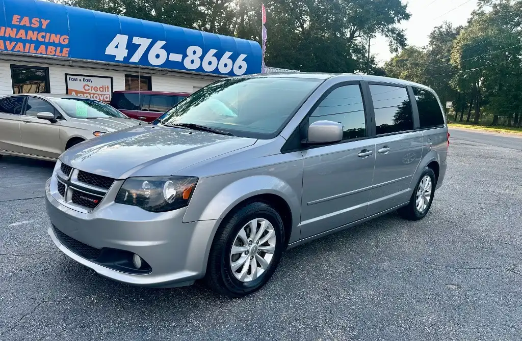 2016 Dodge Grand Caravan R/T FWD's photo