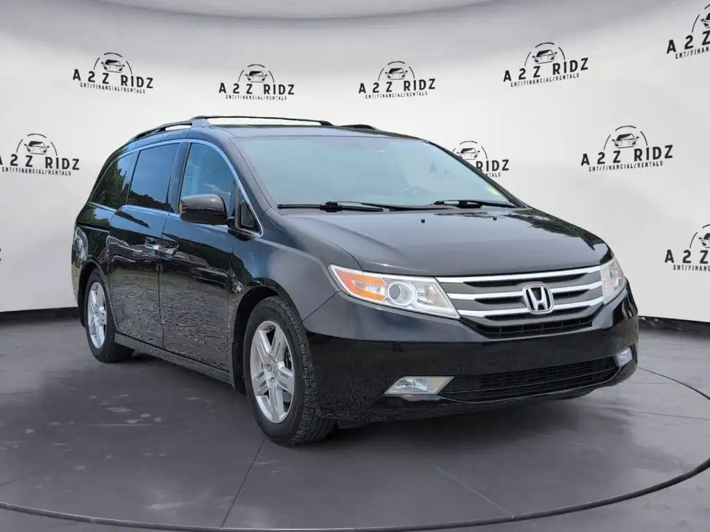 2012 Honda Odyssey Touring's photo