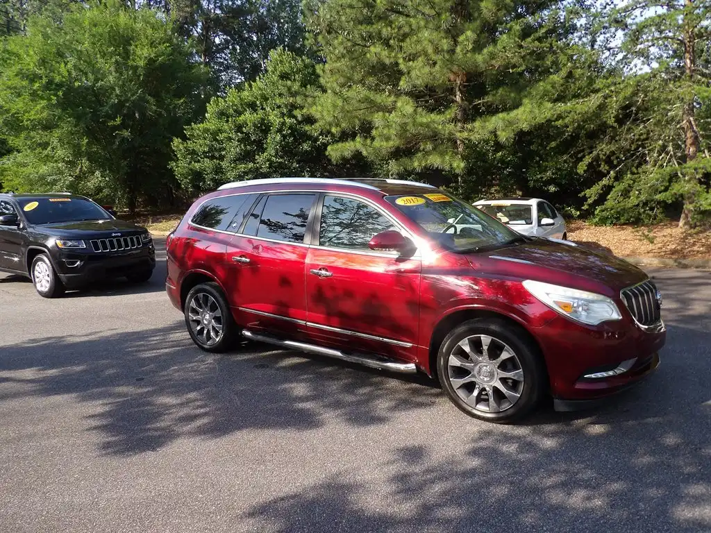 2017 Buick Enclave Leather's photo