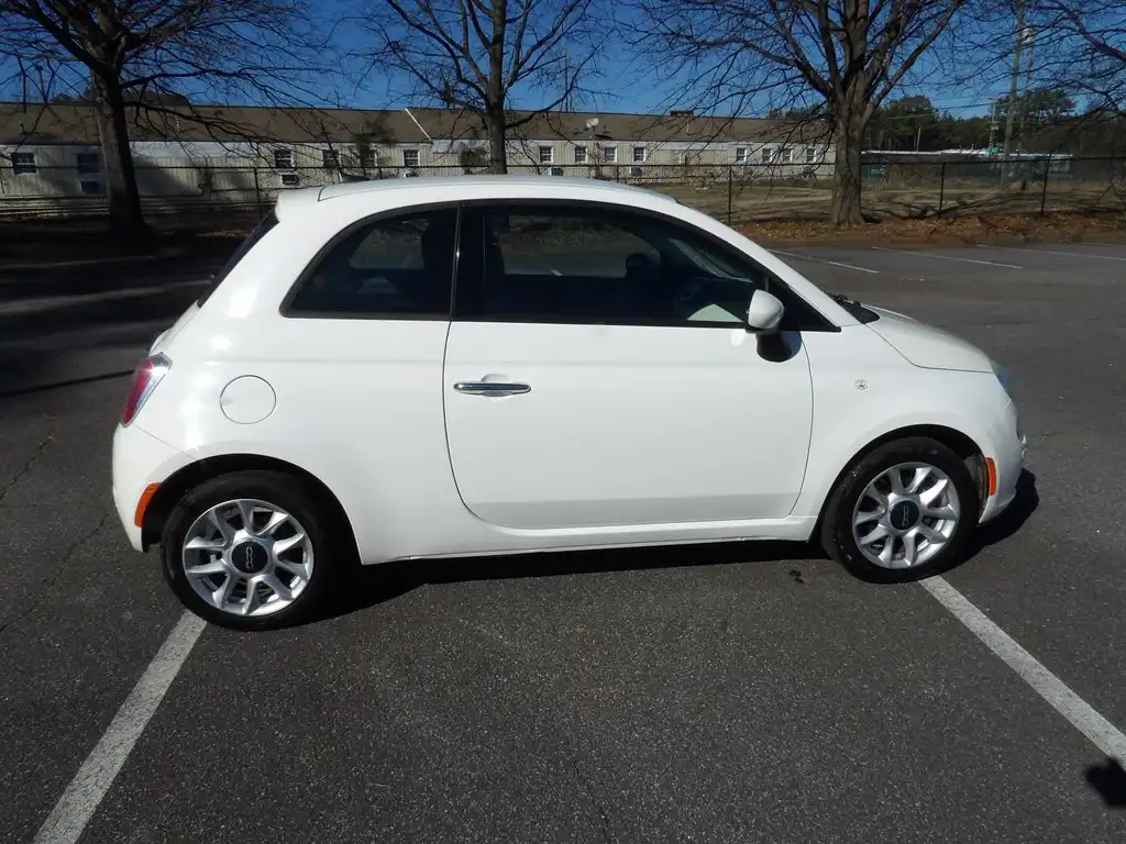 2016 FIAT 500 Easy's photo