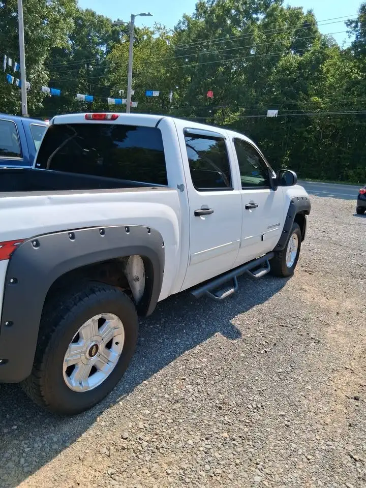 2010 Chevrolet Silverado 1500 LT 4WD Crew Cab's photo