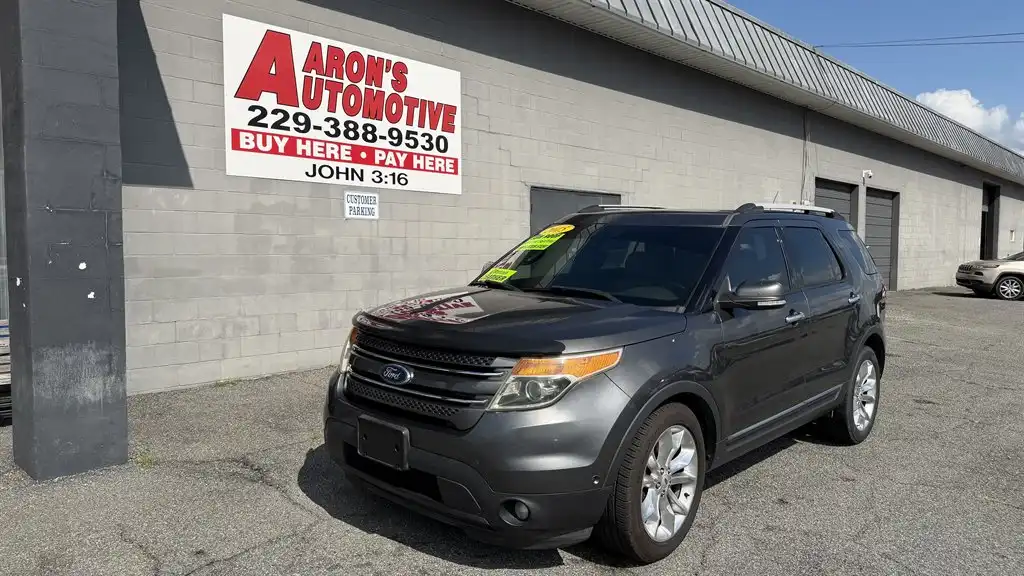 2015 Ford Explorer Limited's photo
