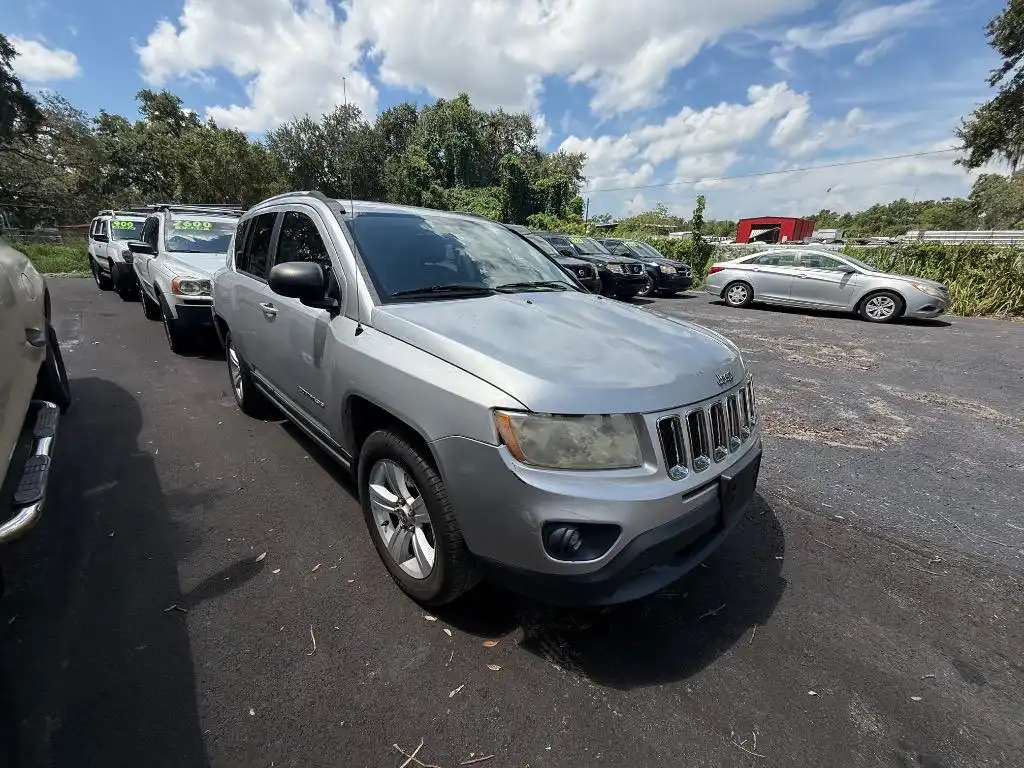 2011 Jeep Compass Base's photo