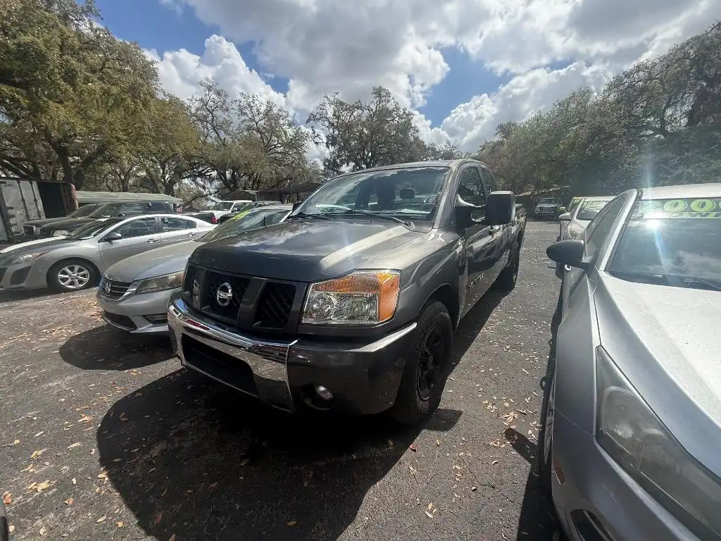 2006 Nissan Titan XE 4X2 King Cab FFV's photo