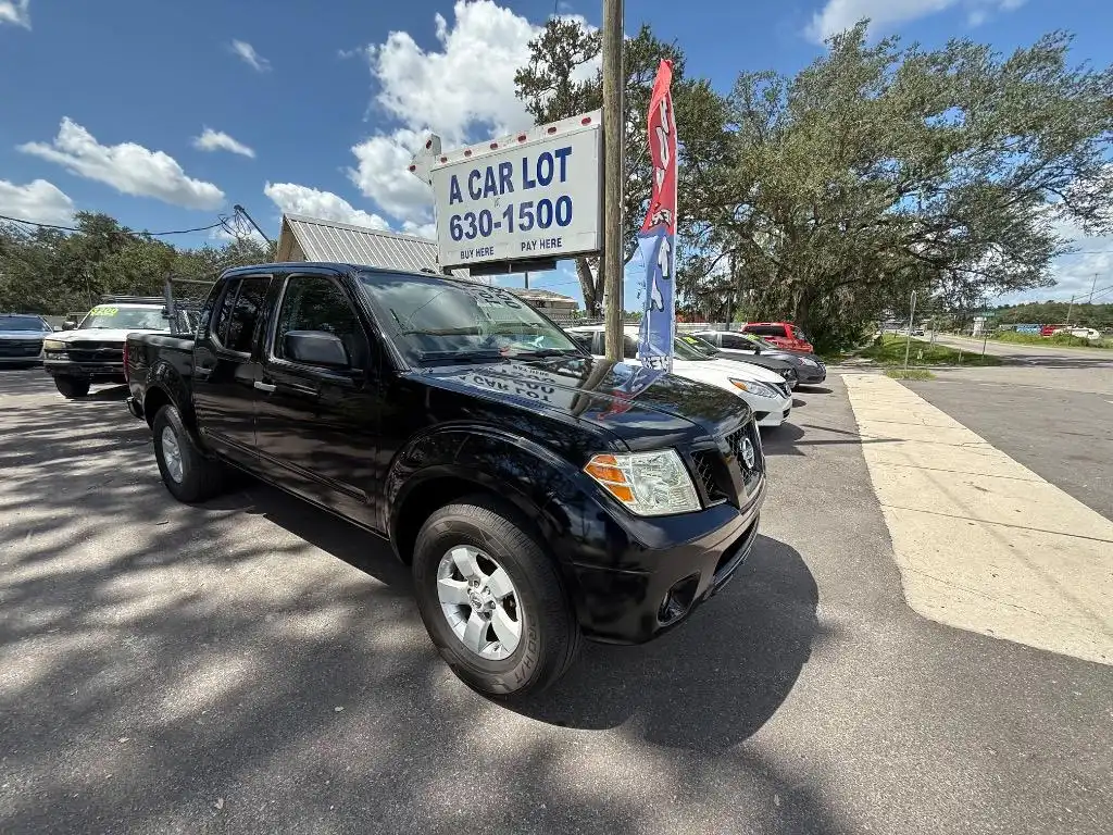 2011 Nissan Frontier 4.0 SV Crew Cab 4X2 AT SWB's photo