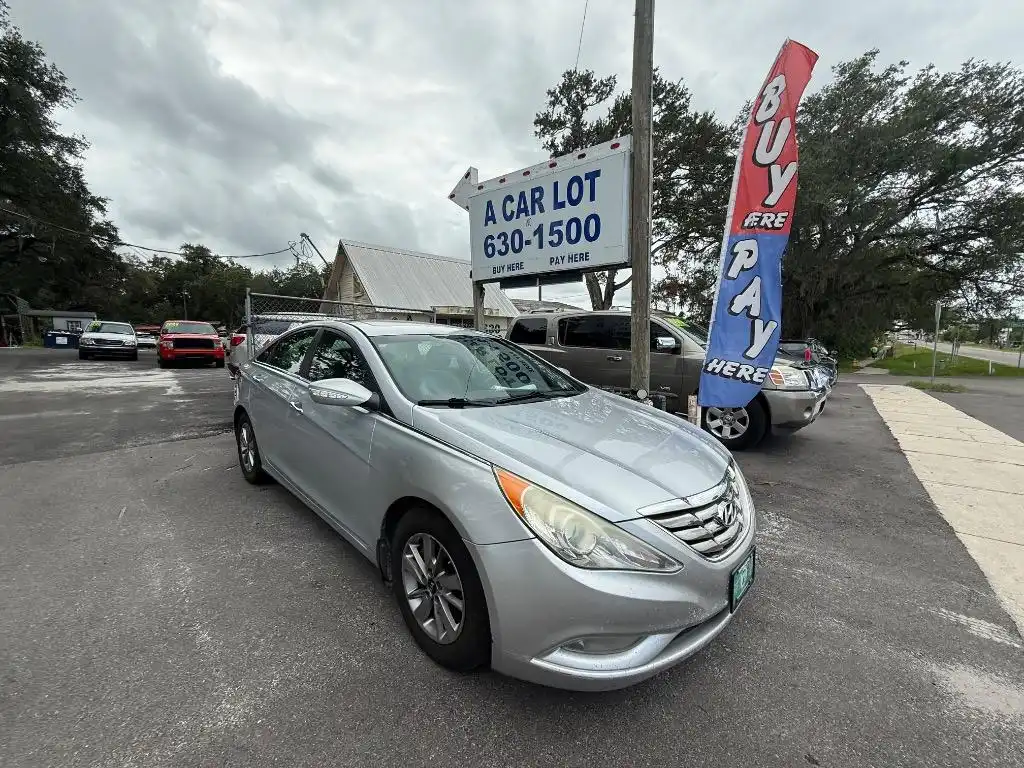 2013 Hyundai Sonata Limited I4 A/T PZEV's photo