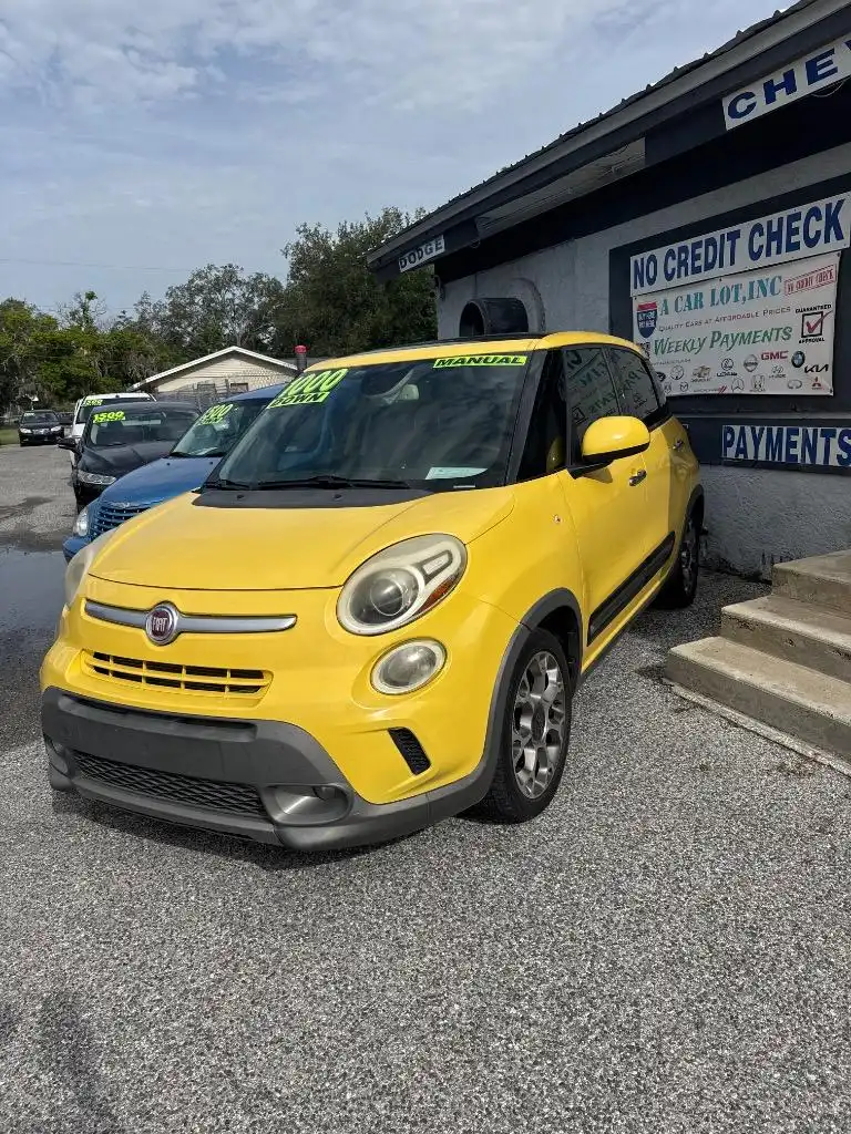 2014 FIAT 500L Trekking's photo