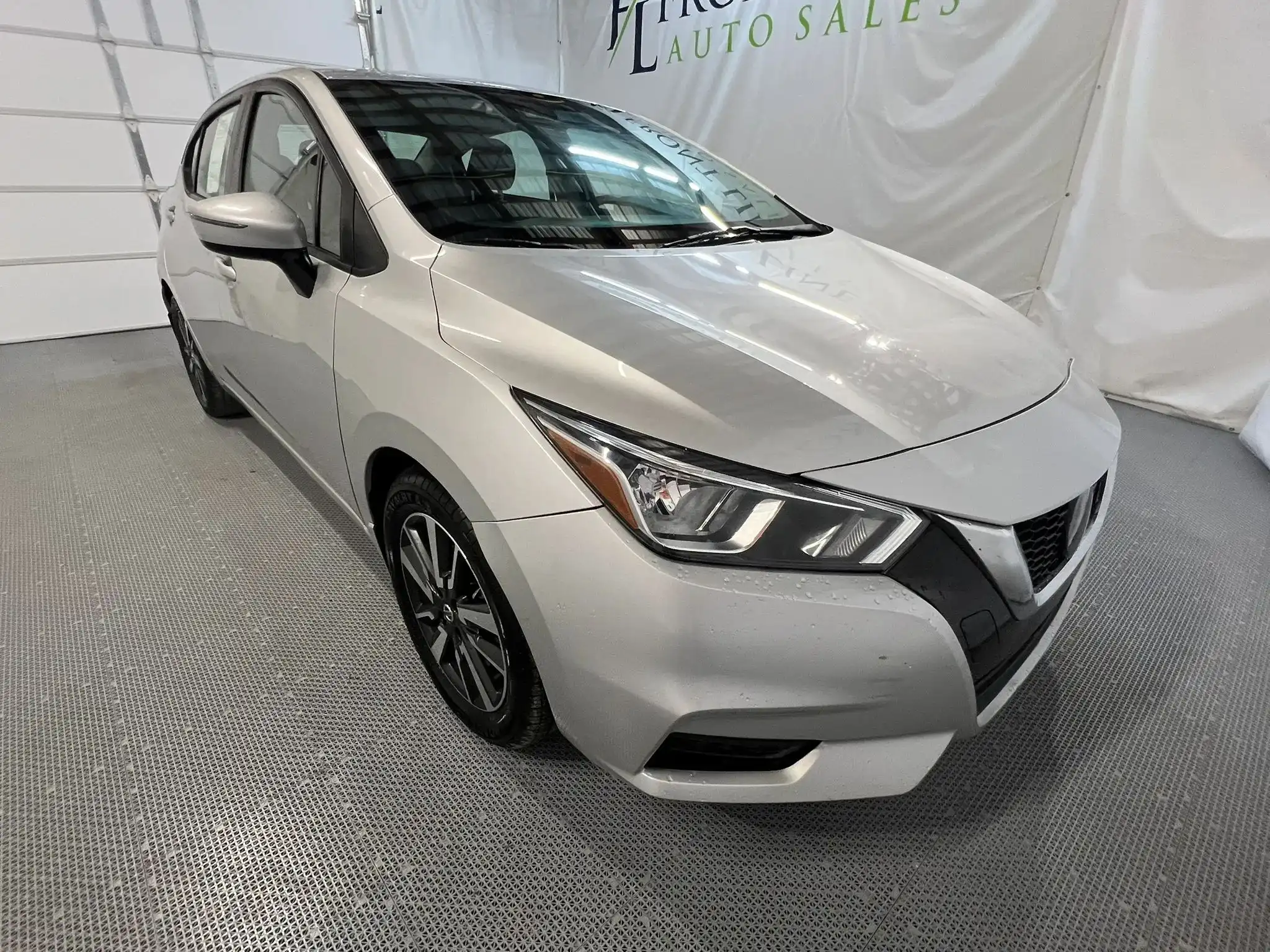 2021 Nissan Versa 1.6 SV CVT's photo