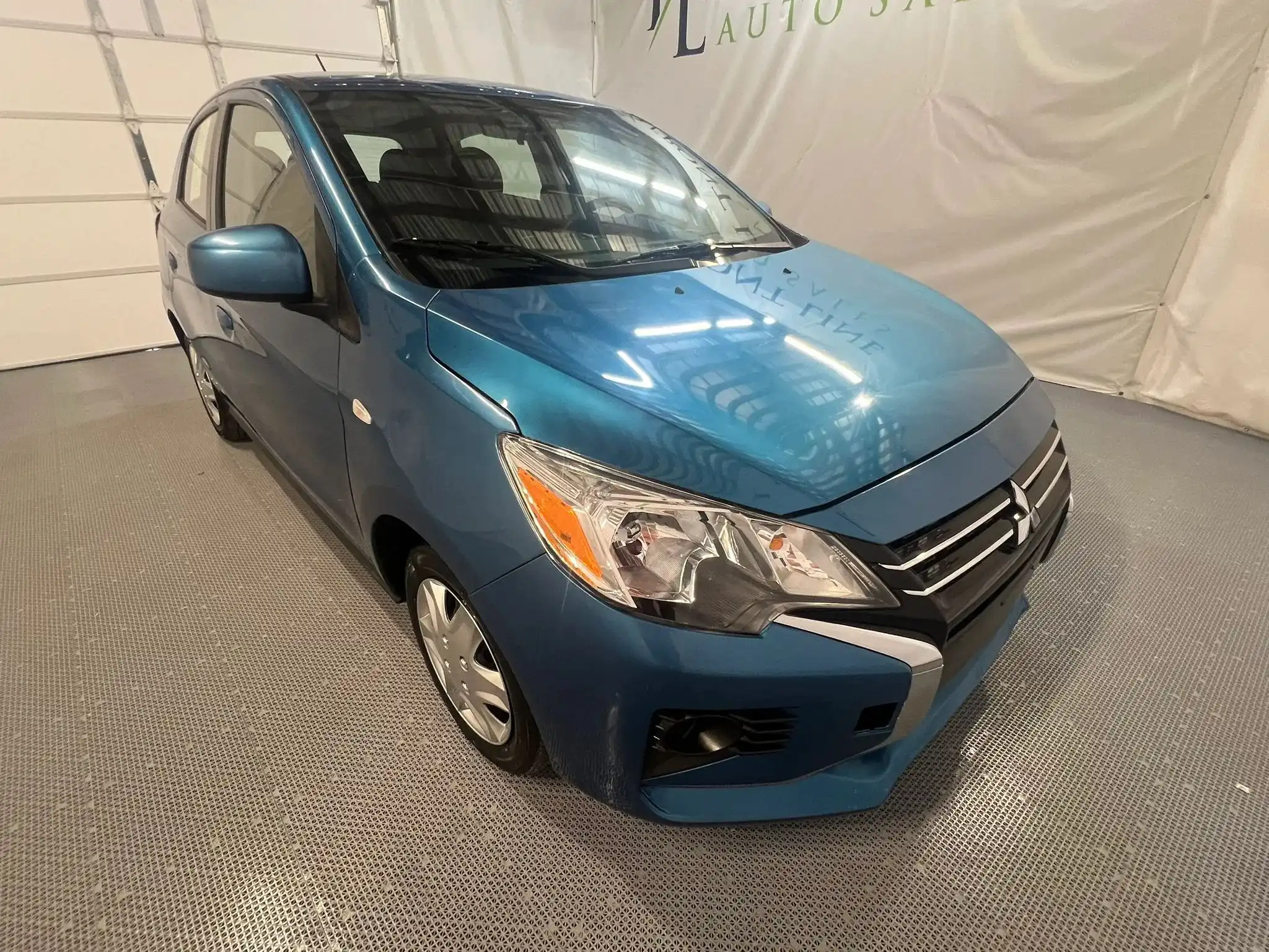 2024 Mitsubishi Mirage ES CVT's photo