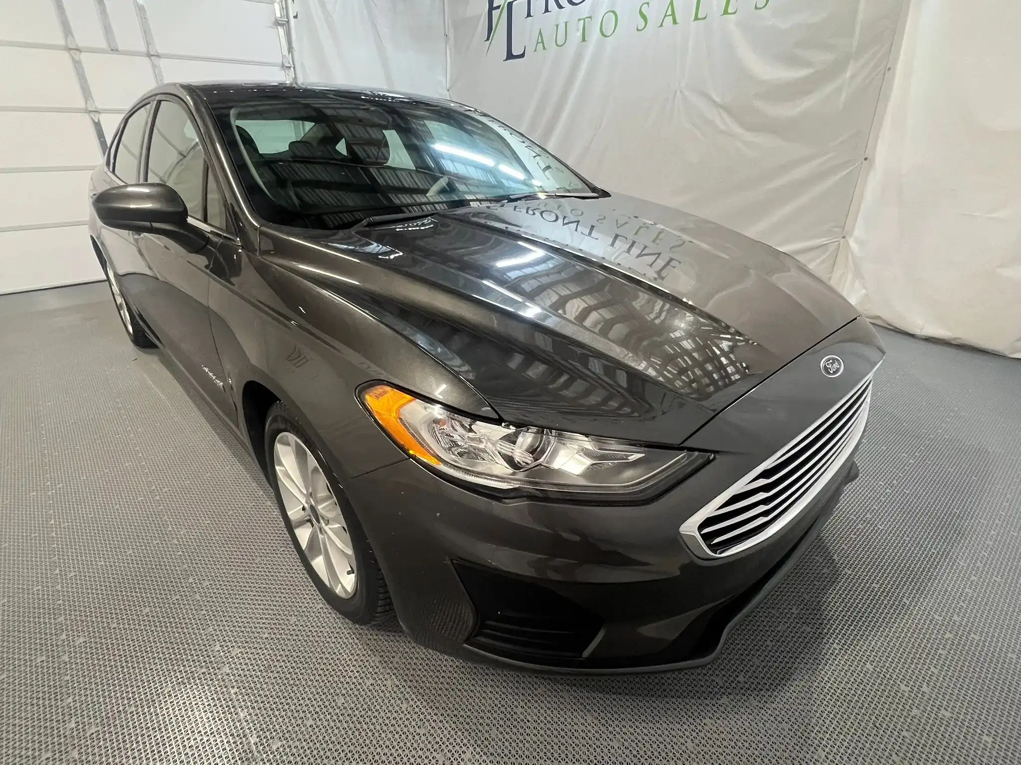 2019 Ford Fusion SE's photo