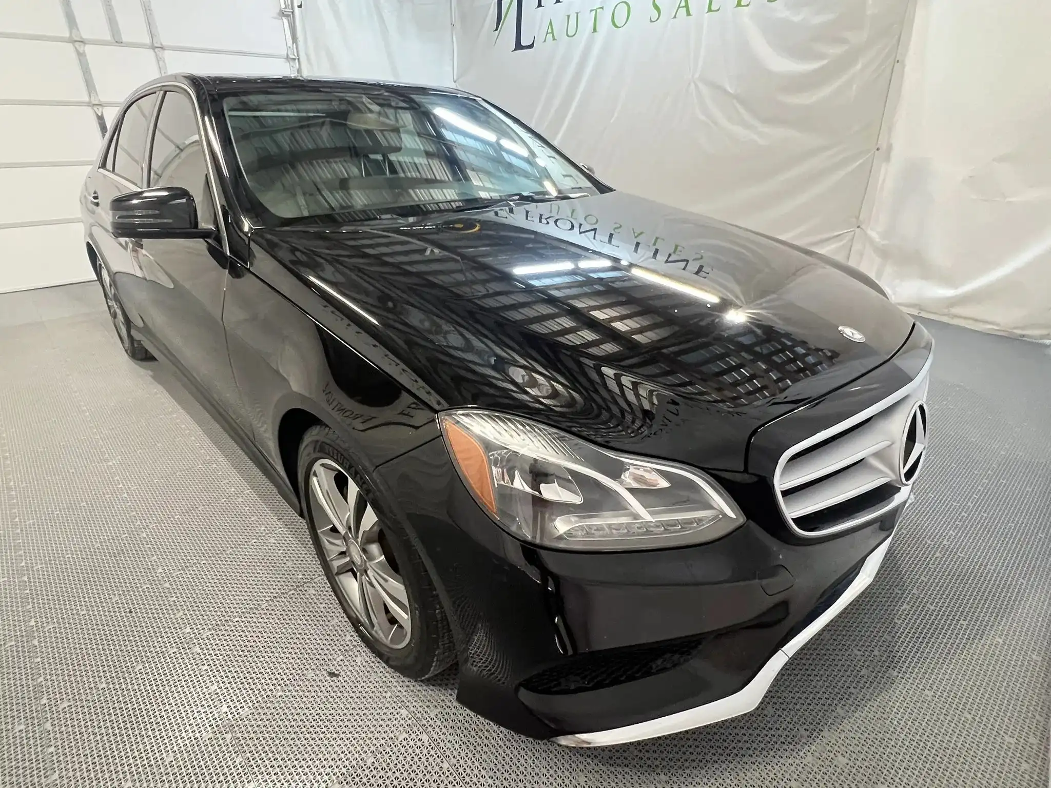 2016 Mercedes-Benz E-Class E350 Sport's photo