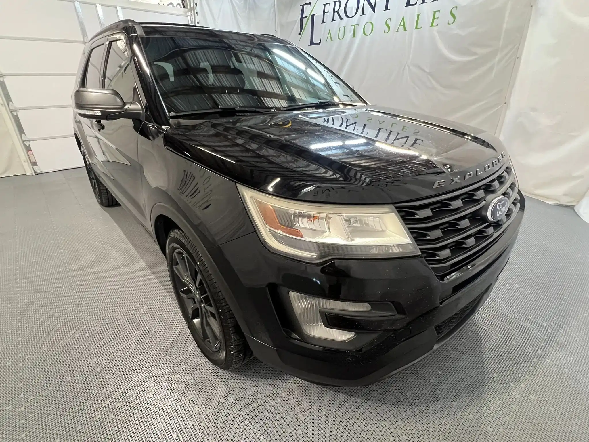 2017 Ford Explorer XLT 4WD's photo