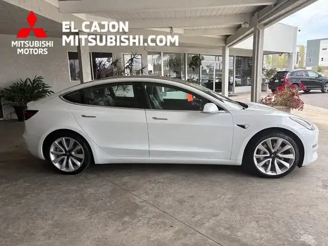 2018 Tesla Model 3 Long Range's photo